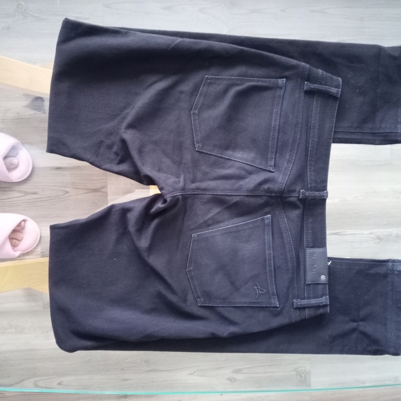 DL1961 Dark Wash Jeans - Picture 4 of 6